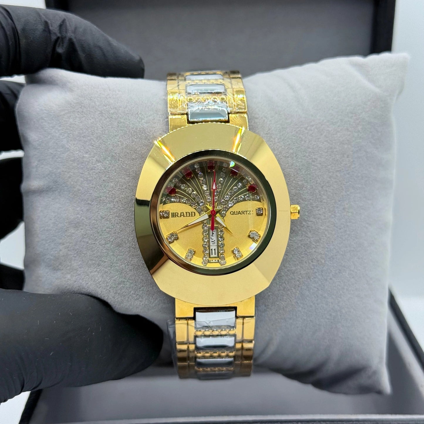 Rado Vintage Golden Watch 3